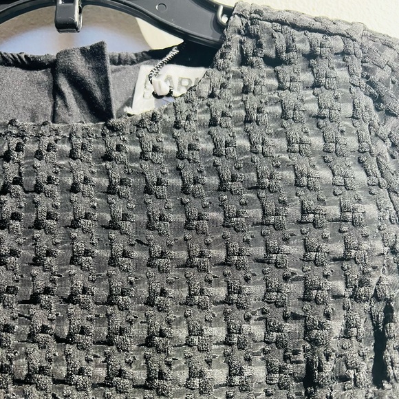 KARL LAGERFELD***Stunning Black Dress**Size 4 $189 - Picture 3 of 6